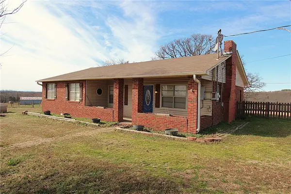 11201 Emma Road, Mountainburg, AR 72946