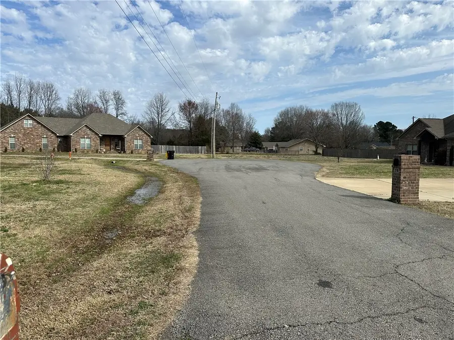 40 Daniel Drive, Conway, AR 72032 - #3