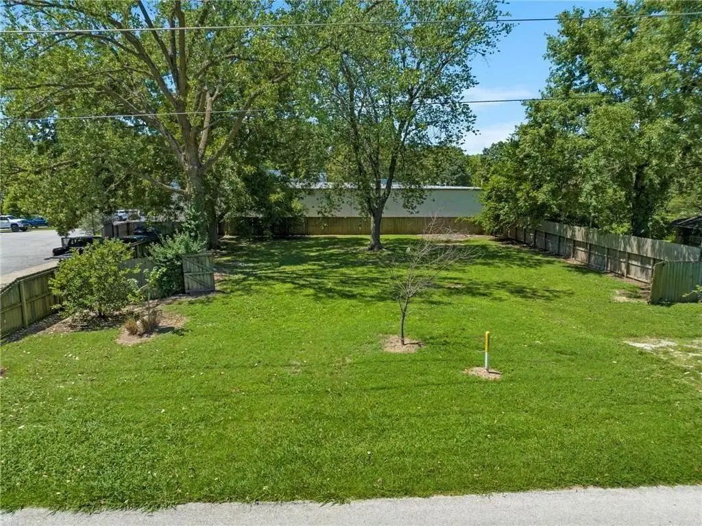 1006 S Main Street, Bentonville, AR 72712 - #1