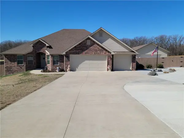14873 Tikaani Drive, Siloam Springs, AR 72761