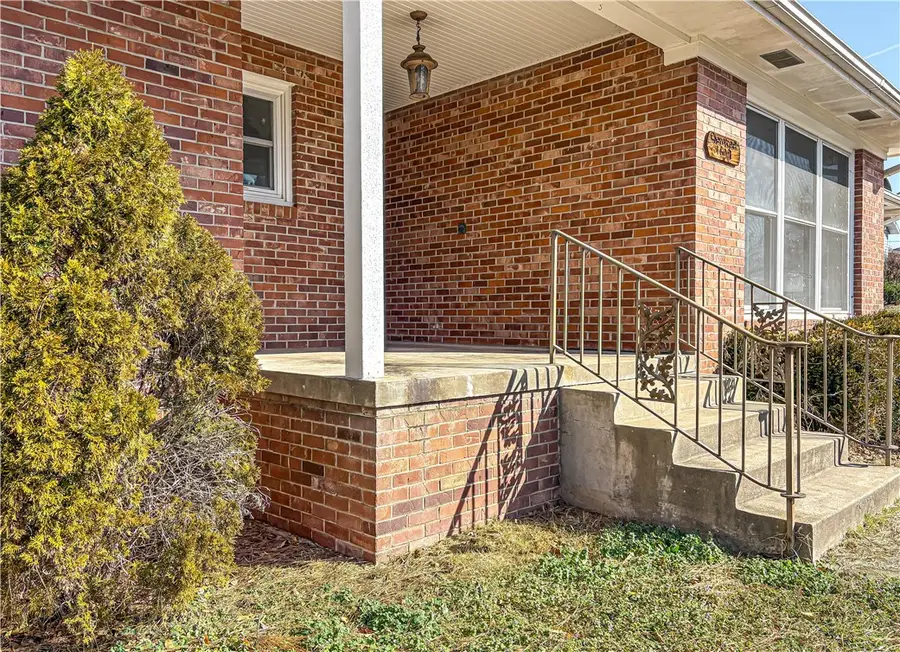 1609 Cherokee Circle, Harrison, AR 72601 - #3