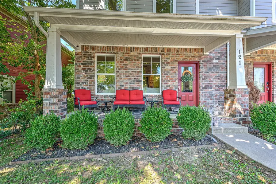 121 S Graham Avenue, Fayetteville, AR 72701 - #3