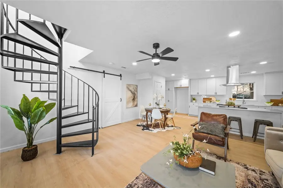 1614 E Huntsville Road, Fayetteville, AR 72701 - #2