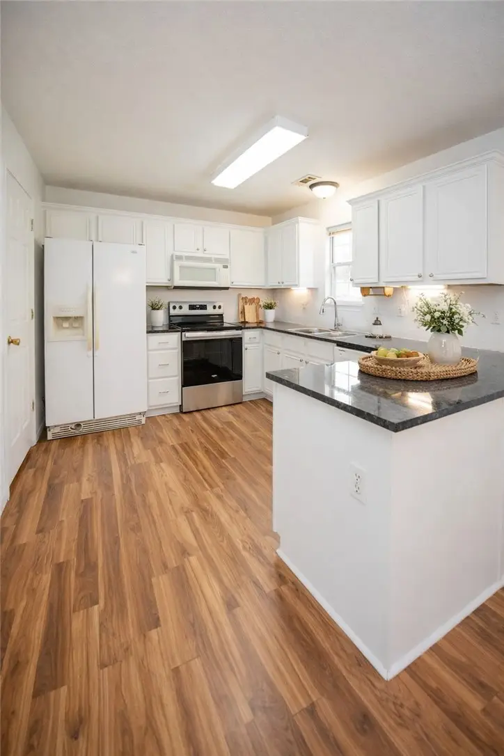 215 N Broyles Street, Farmington, AR 72730 - #3