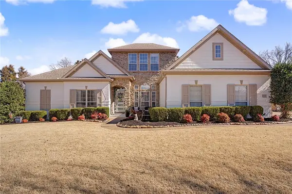 3340 N Doyne Hamm Drive, Fayetteville, AR 72703