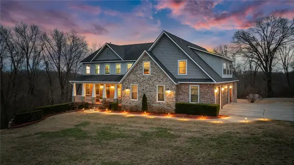 11010 Meadow Lark Road, Rogers, AR 72756