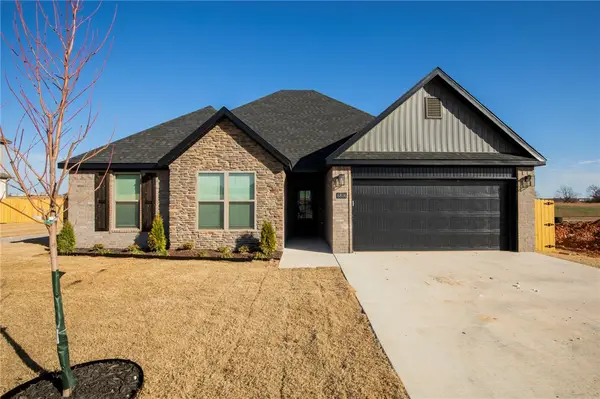 6806 SW Orange Avenue, Bentonville, AR 72713