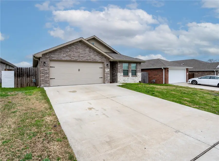 5910 NW Hancock Street, Bentonville, AR 72713 - #2