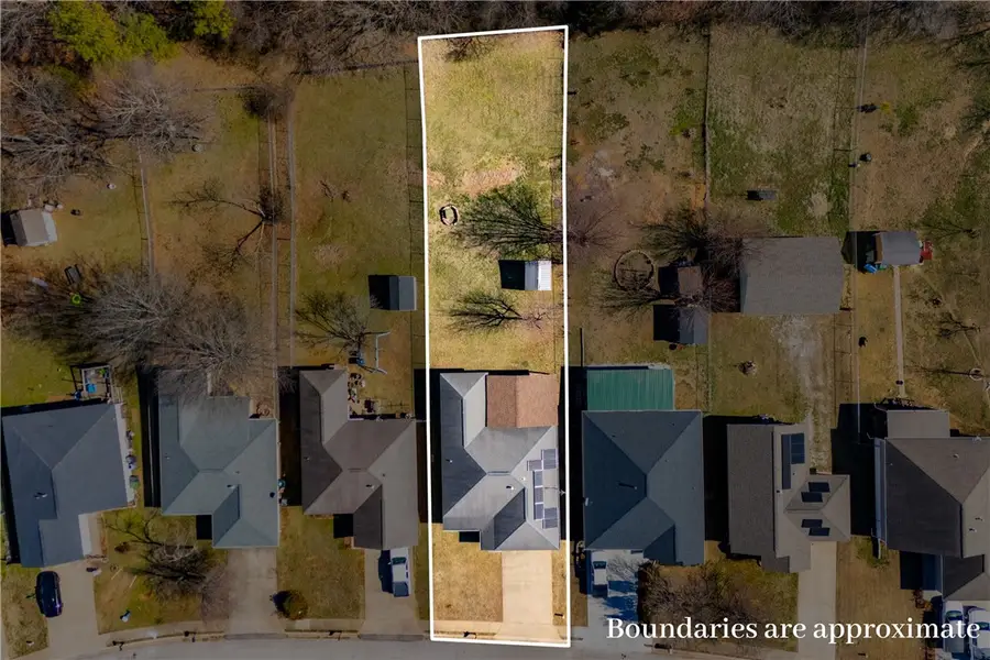 1013 E Street, Rogers, AR 72756 - #2