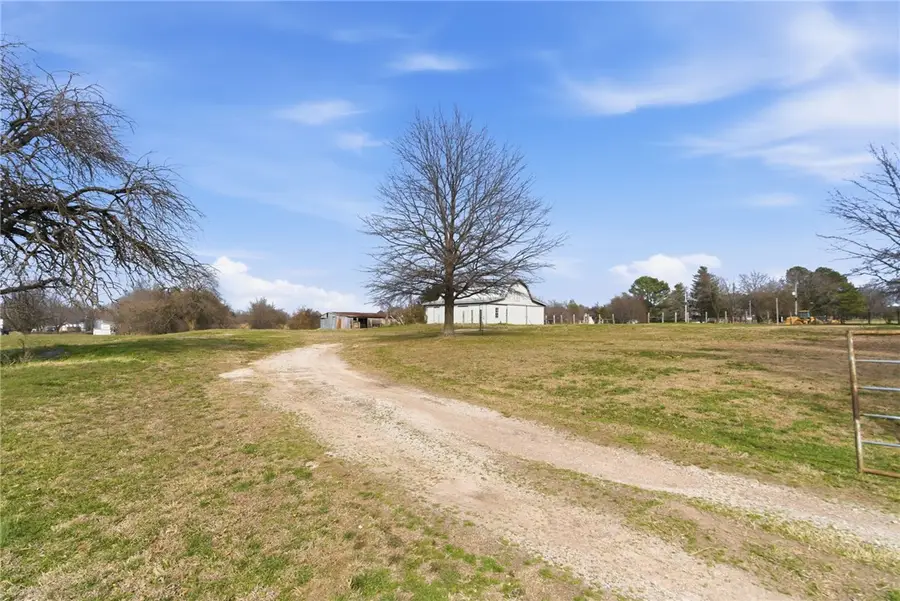618 Elm Springs Road, Springdale, AR 72762 - #3