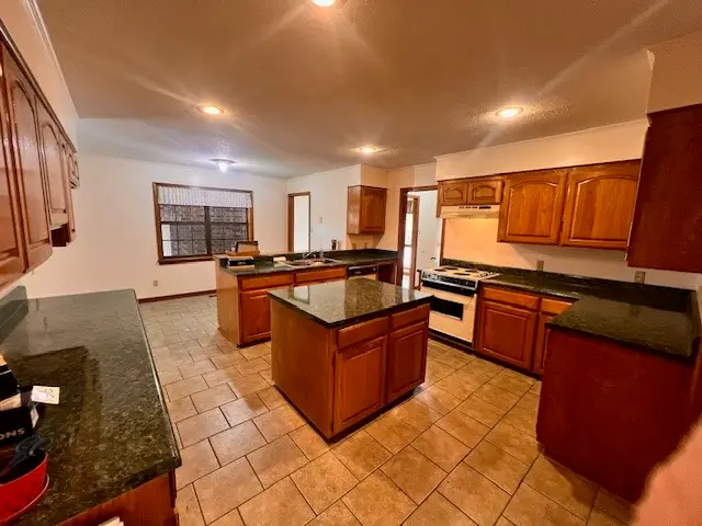 7 Pinewood Drive, Russellville, AR 72801 - #3