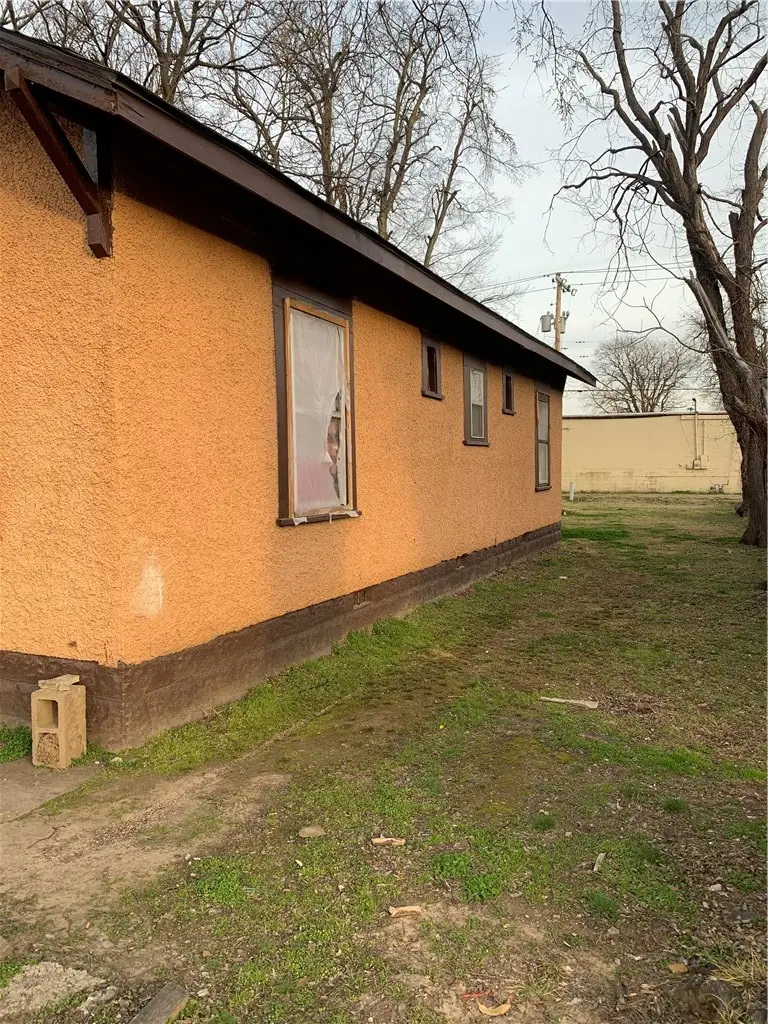 614 N 8th Street, Fort Smith, AR 72901 - #2