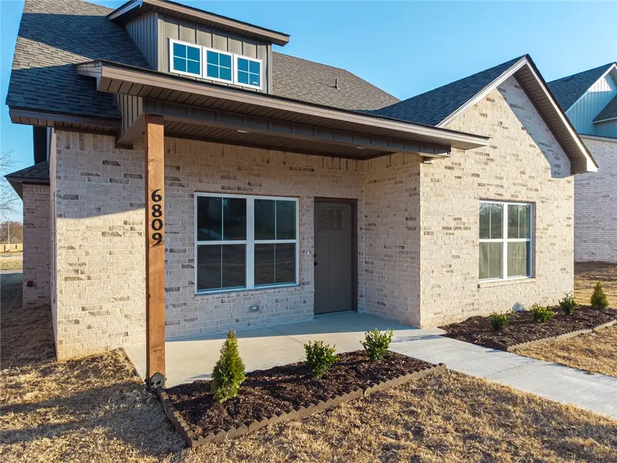 6809 Fir Street, Fort Smith, AR 72916 - #2