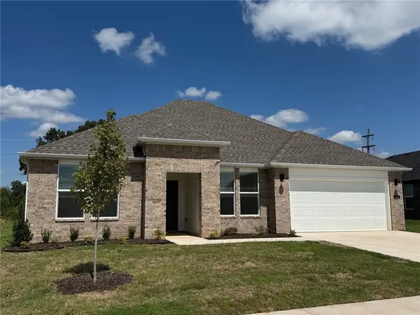 433 W Canada Drive, Farmington, AR 72730