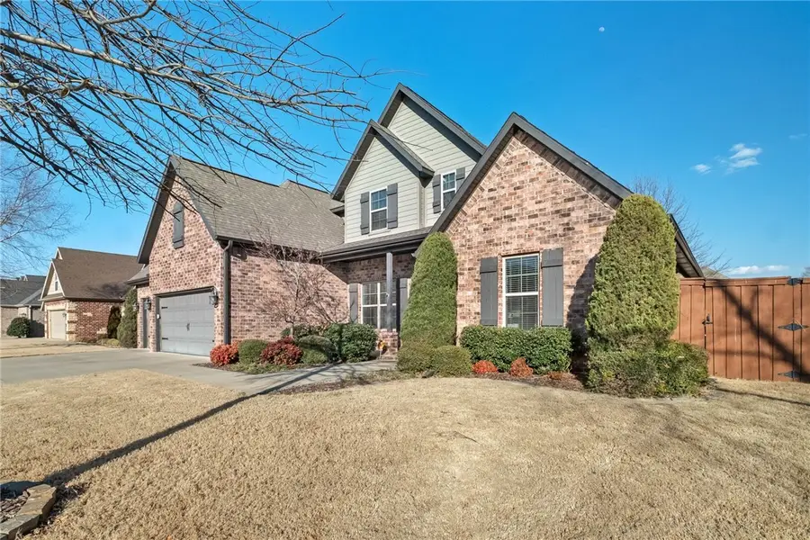 6219 S 28th Street, Rogers, AR 72758 - #2