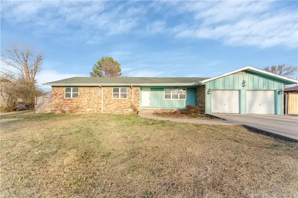 1813 S " J " Street, Rogers, AR 72756