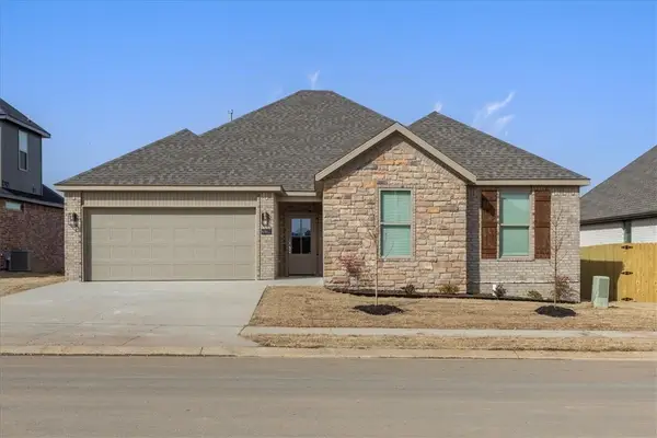 6902 SW Orange Avenue, Bentonville, AR 72713