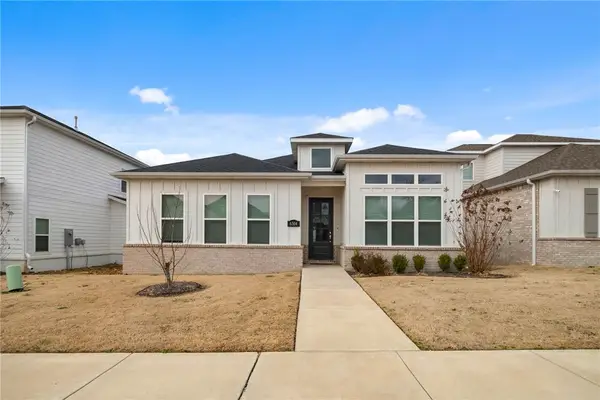 6304 SW Beacon Street, Bentonville, AR 72713