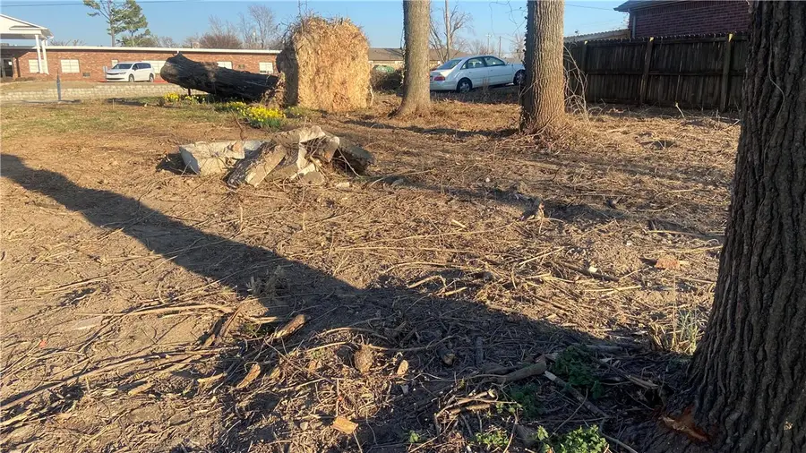 1512 S Dixieland Road, Rogers, AR 72758 - #3