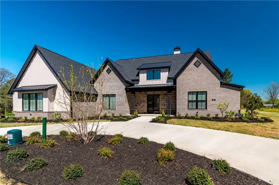 2531 N Oakland Zion Road, Fayetteville, AR 72703 - #2