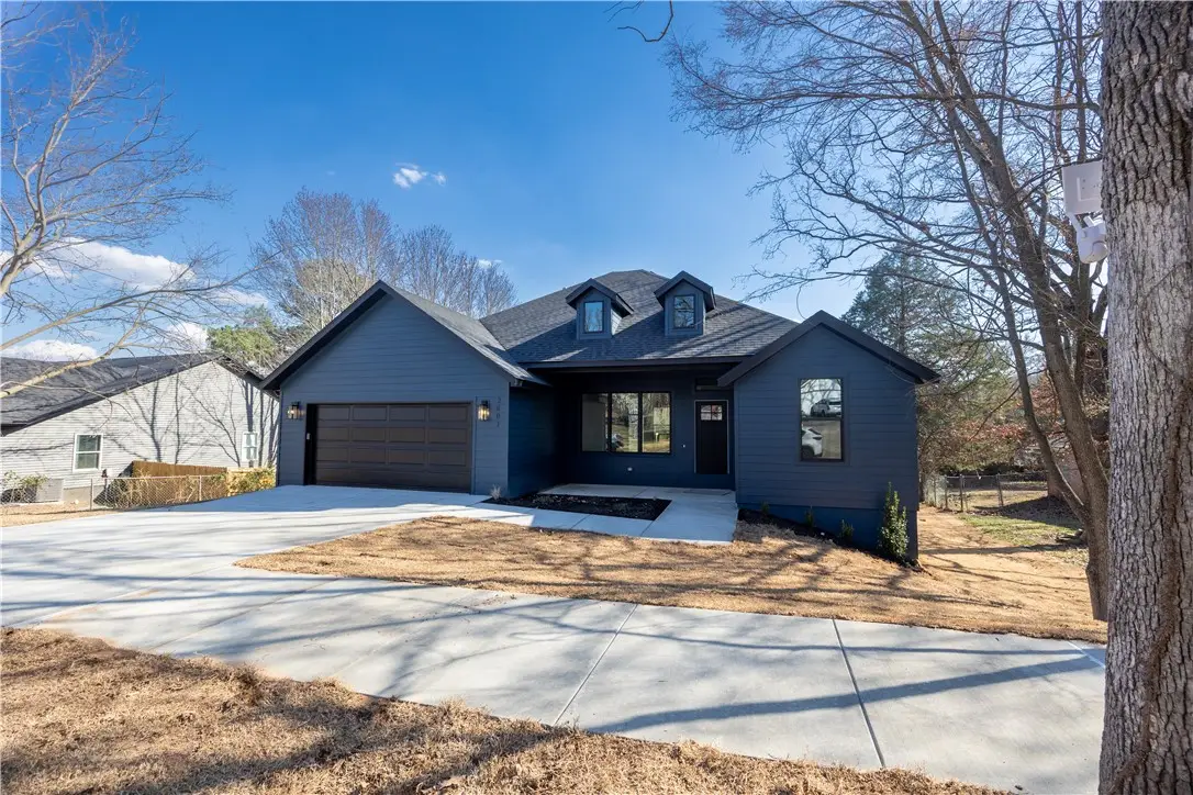 2801 W Rutledge Lane, Fayetteville, AR 72704 - #1