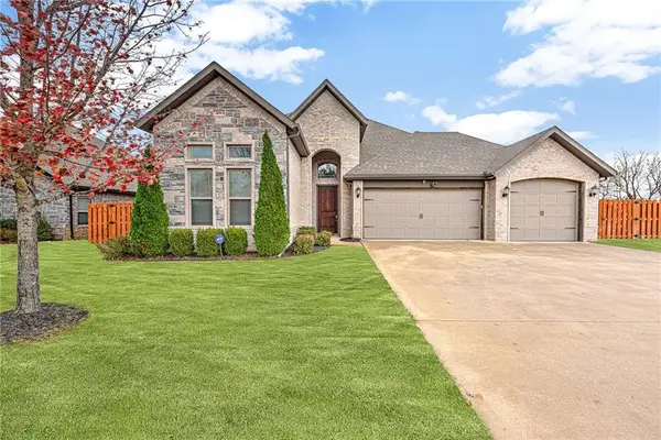 5311 S 60th Place, Rogers, AR 72758