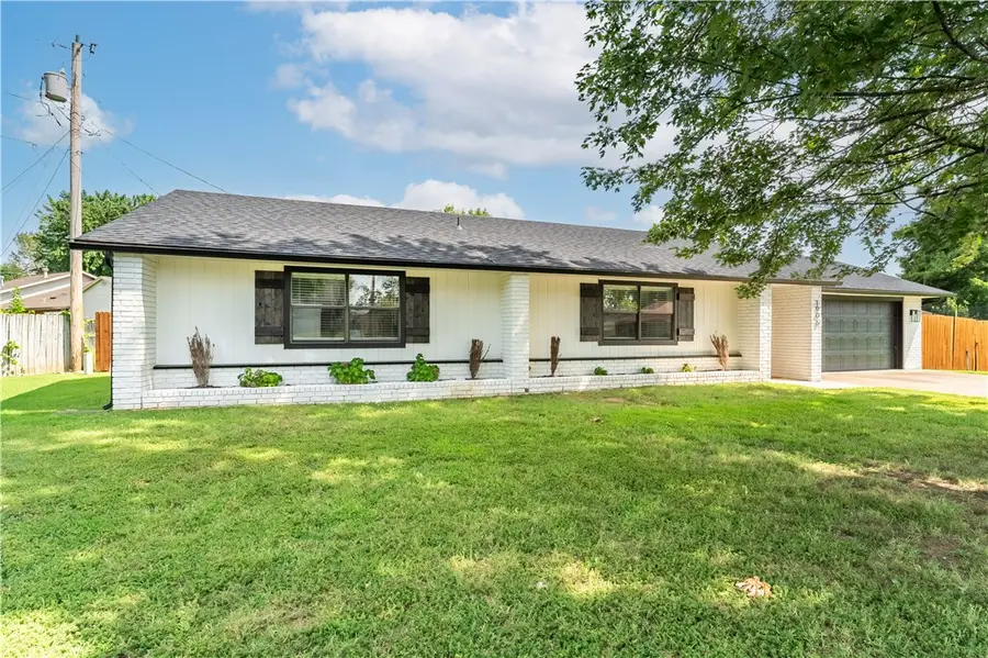 1906 SE Taylor Street, Bentonville, AR 72712 - #3