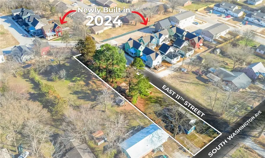 1090 S Washington Avenue, Fayetteville, AR 72701 - #3