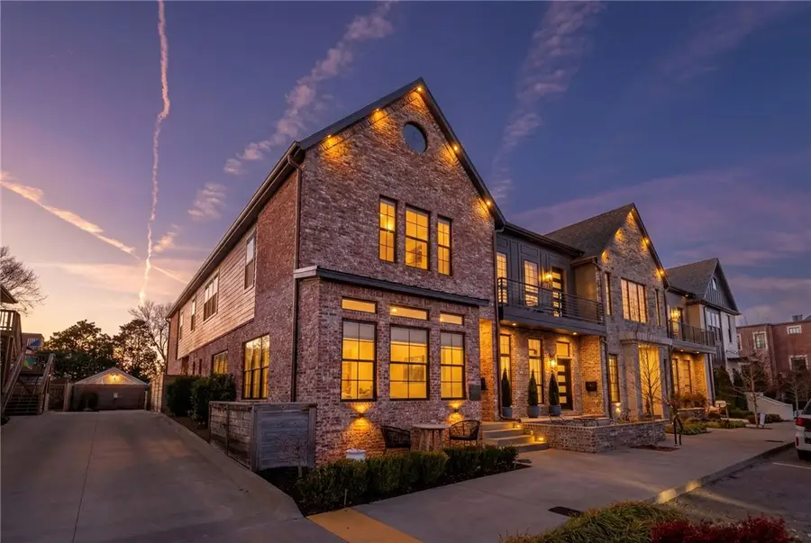 226 SE B Street, Bentonville, AR 72712 - #3