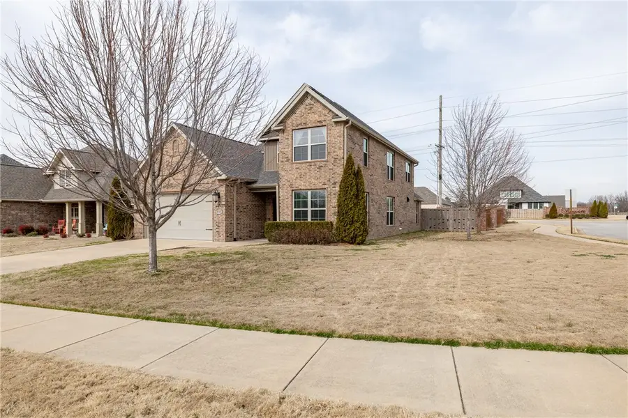 8100 Santa Clara Avenue, Springdale, AR 72762 - #3