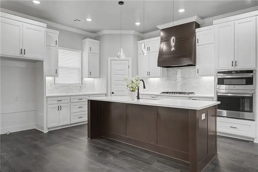 29 Selkirk Drive, Bella Vista, AR 72715 - #2