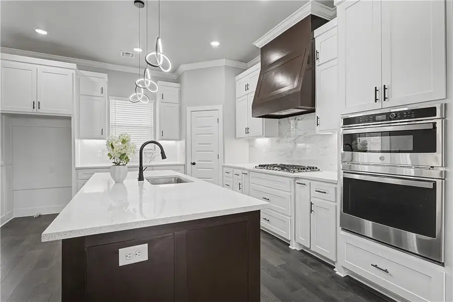 29 Selkirk Drive, Bella Vista, AR 72715 - #3