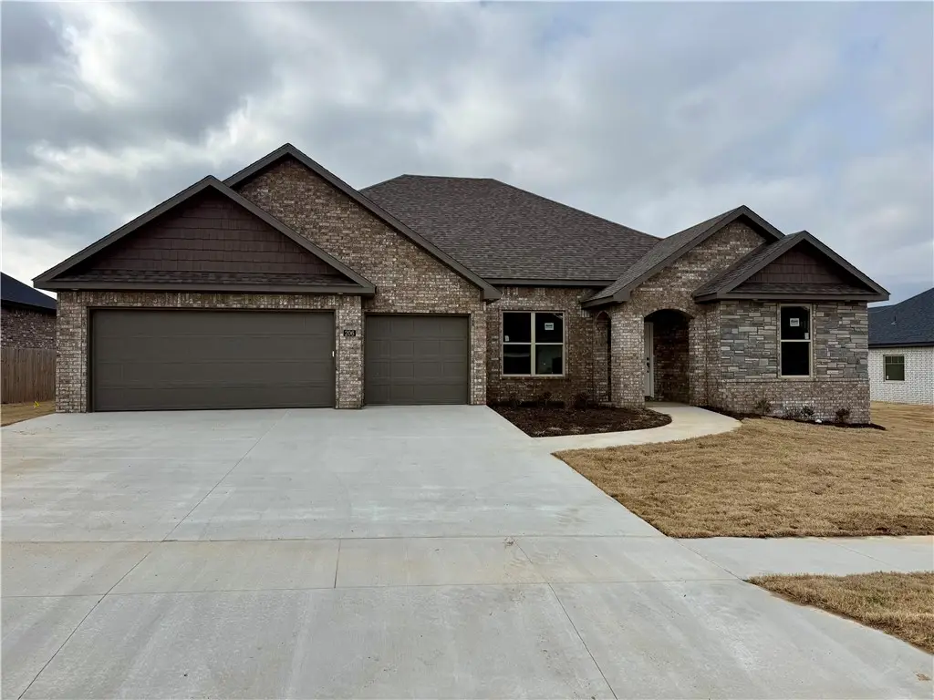 206 Doral Drive, Cave Springs, AR 72718 - #1