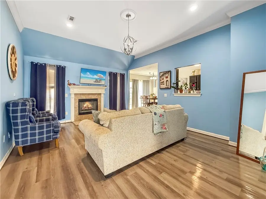 504 Emerald Street, Lowell, AR 72745 - #3