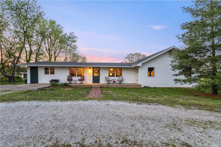 9125 Farm Road 2140, Cassville, MO 65625 - #2