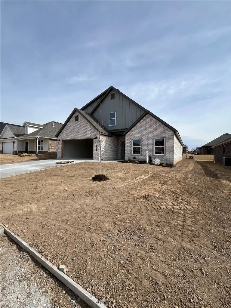 2303 Lexington Street, Siloam Springs, AR 72761 - #1