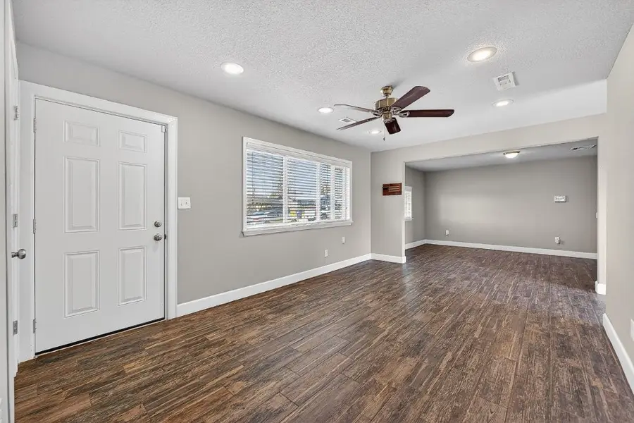 807 N 14th Street, Rogers, AR 72756 - #2