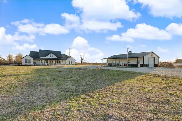 717-719 Evening Star Road, Bentonville, AR 72713