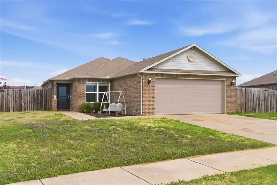 7964 Bridgegate Avenue, Springdale, AR 72762 - #2