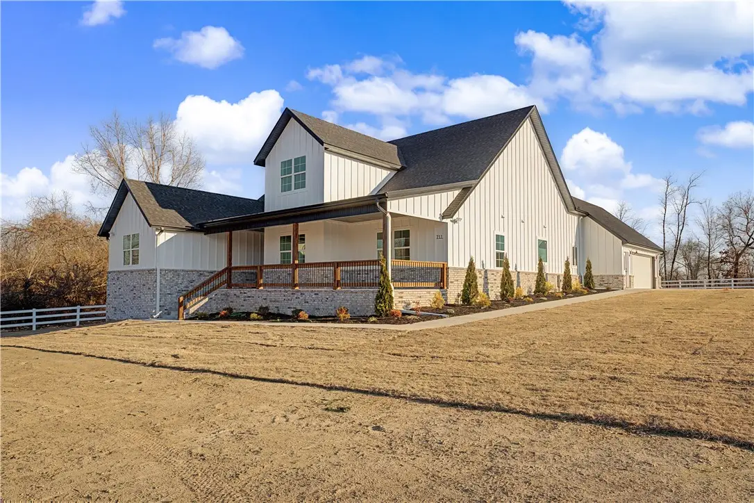 711 Evening Star Road, Bentonville, AR 72713 - #1