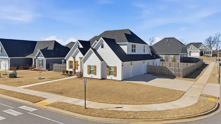 6406 S 62nd Street, Rogers, AR 72758 - #3