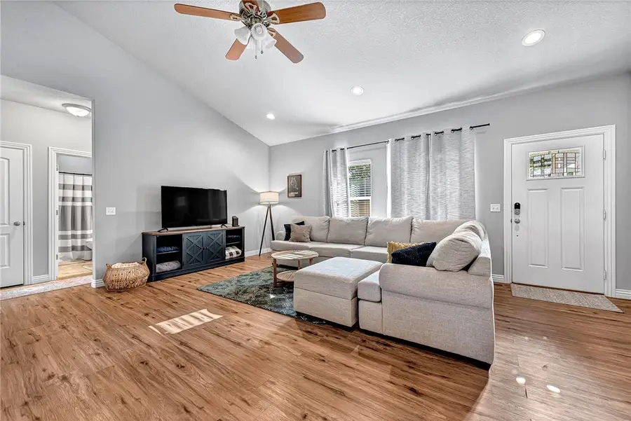 17 Hillington Circle, Bella Vista, AR 72715 - #2