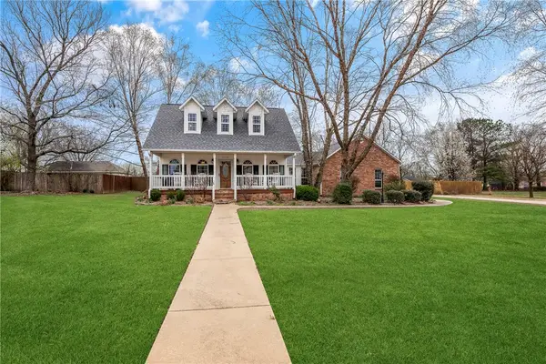 22578 Oakview Road, Siloam Springs, AR 72761