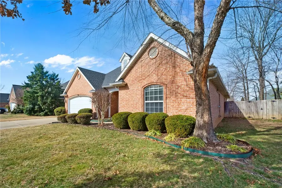 4413 Arlington Drive, Rogers, AR 72758 - #2