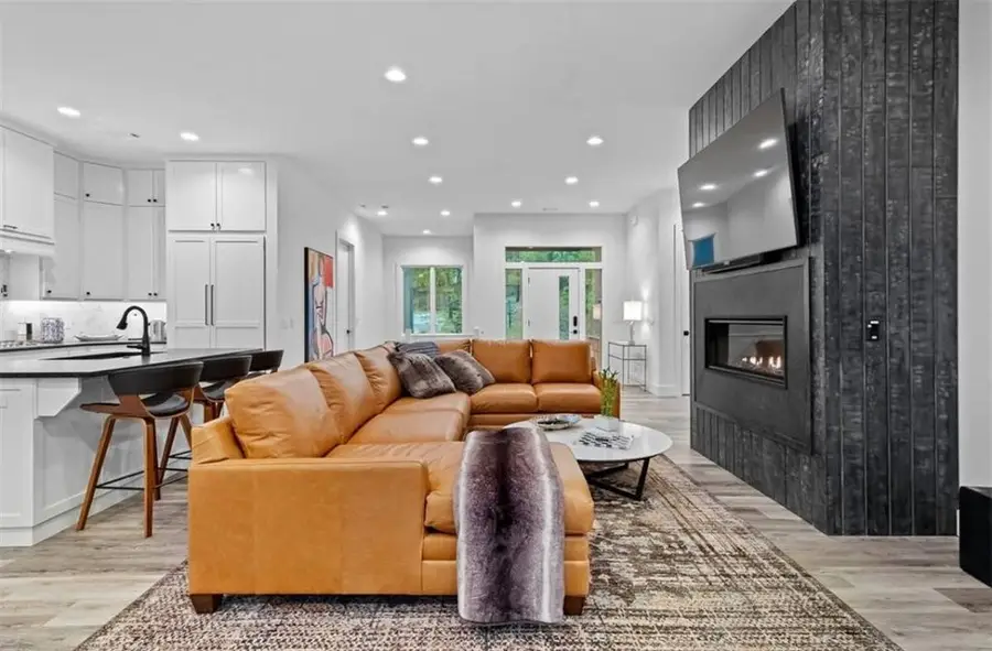 6 Upton Lane, Bella Vista, AR 72714 - #3