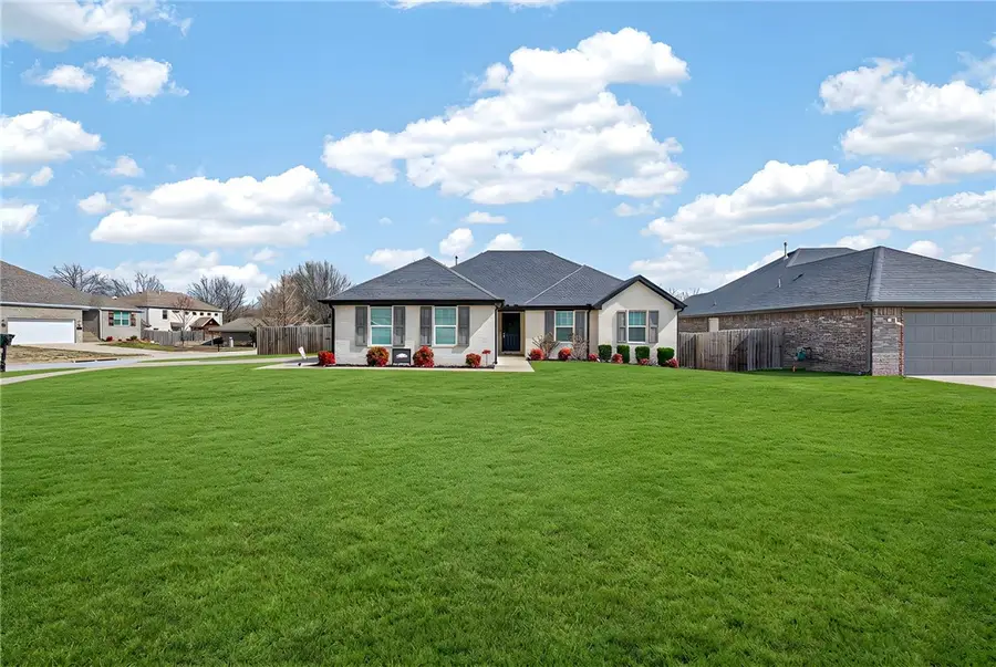 5821 W Fountain Street, Fayetteville, AR 72704 - #2