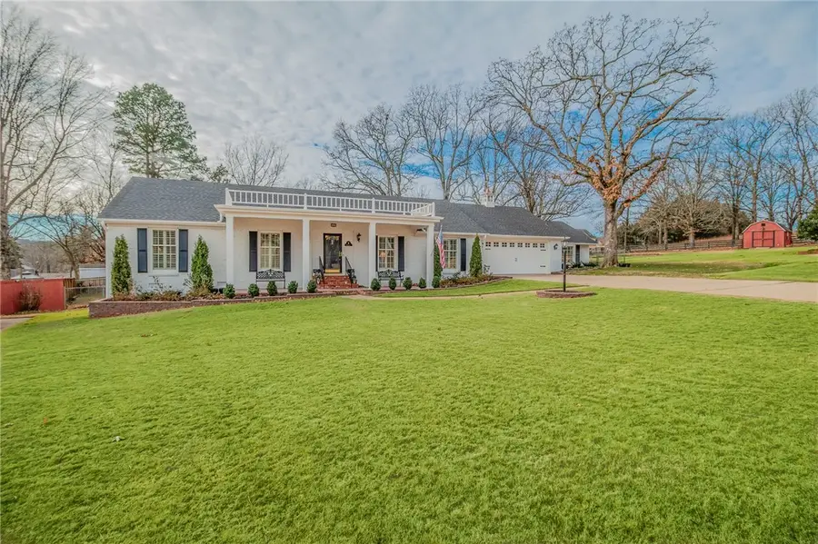 2083 N Austin Drive, Fayetteville, AR 72703 - #2