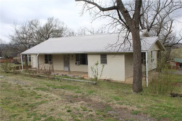 402 Canaan Road, Marshall, AR 72650