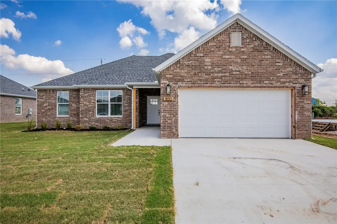 304 White Oak Street, Gentry, AR 72734 - #1