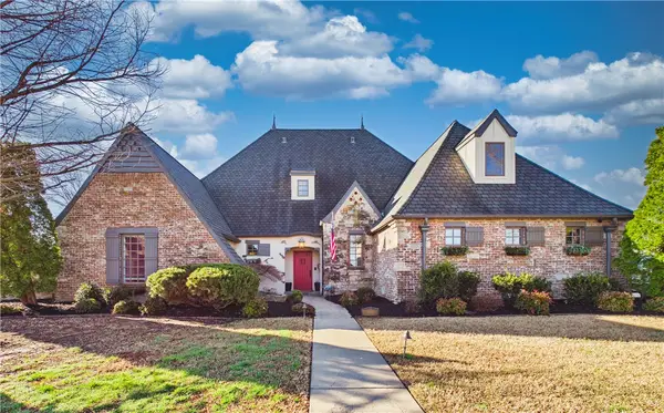 3603 SW Champagne Avenue, Bentonville, AR 72712